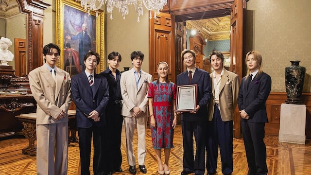 Sheinbaum ofrece recorrido exclusivo por Palacio Nacional a BTS