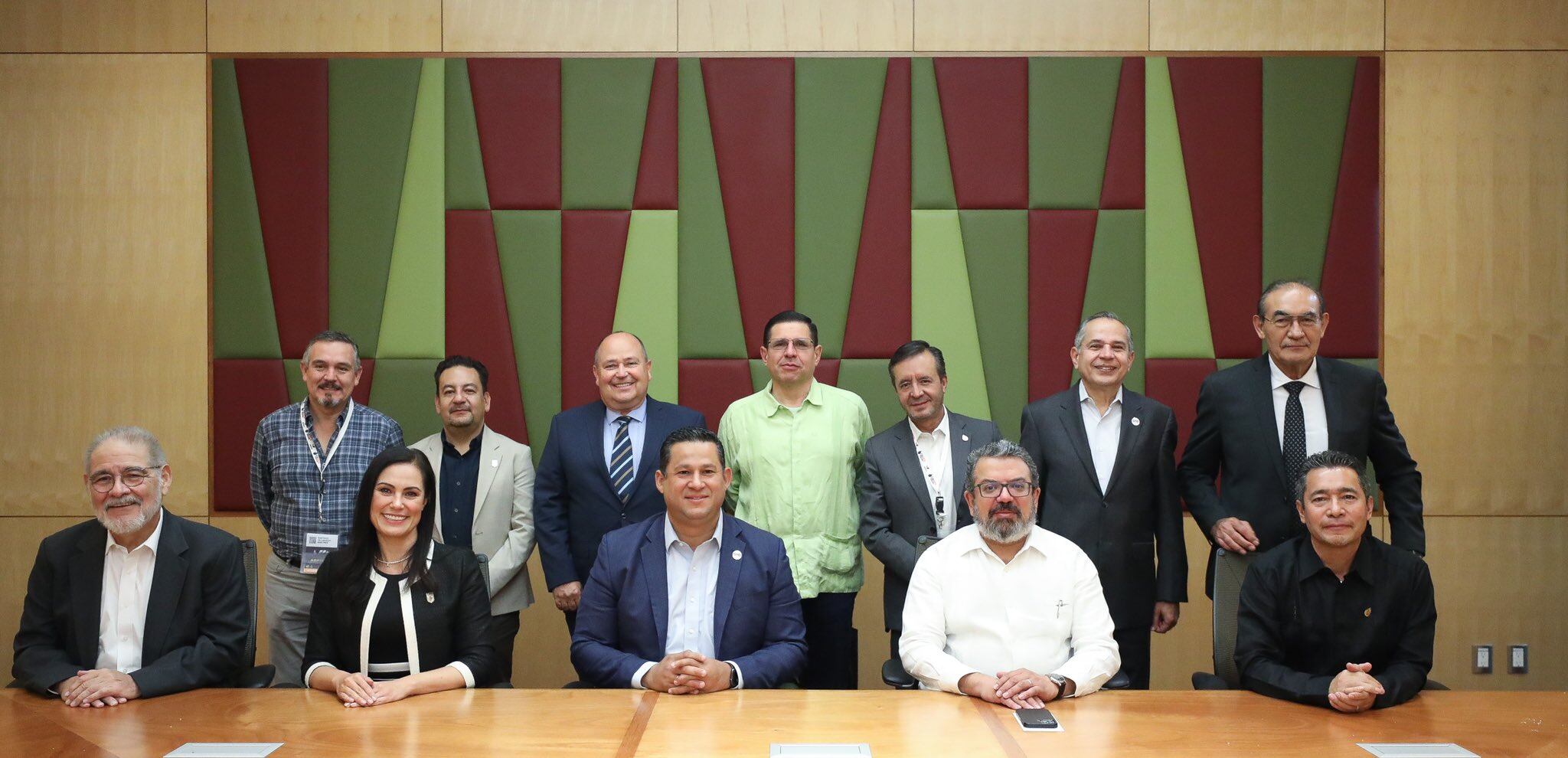 Diego Sinhue en la Expo Asfalto 2022