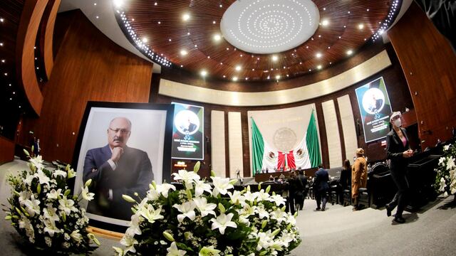 René Juárez Cisneros, coordinador de la bancada del PRI en la Cámara de Diputados, murió por Covid-19.