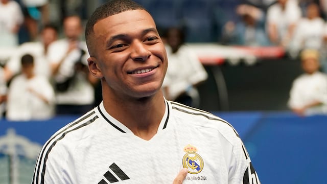 Kylian Mbappe cumplió su sueño de vestir la camiseta del Real Madrid