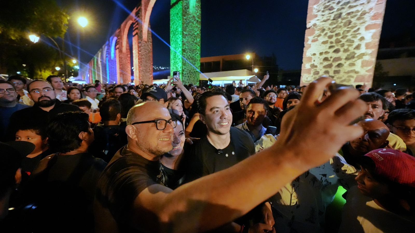 Felifer Macías encabeza festejo por 300 años del Acueducto de Querétaro