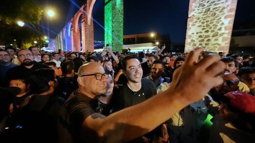 Felifer Macías encabeza festejo por 300 años del Acueducto de Querétaro