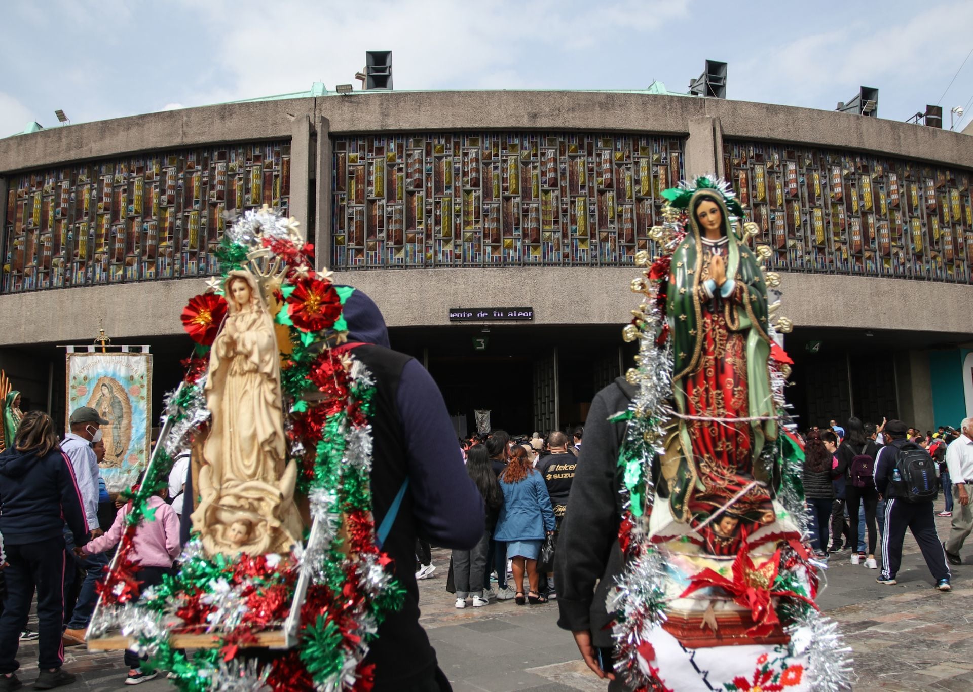 Peregrinos en la Basílica de Guadalupe