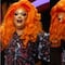 VIDEO: Paco de Miguel sufre tropezón en su primer show como drag queen
