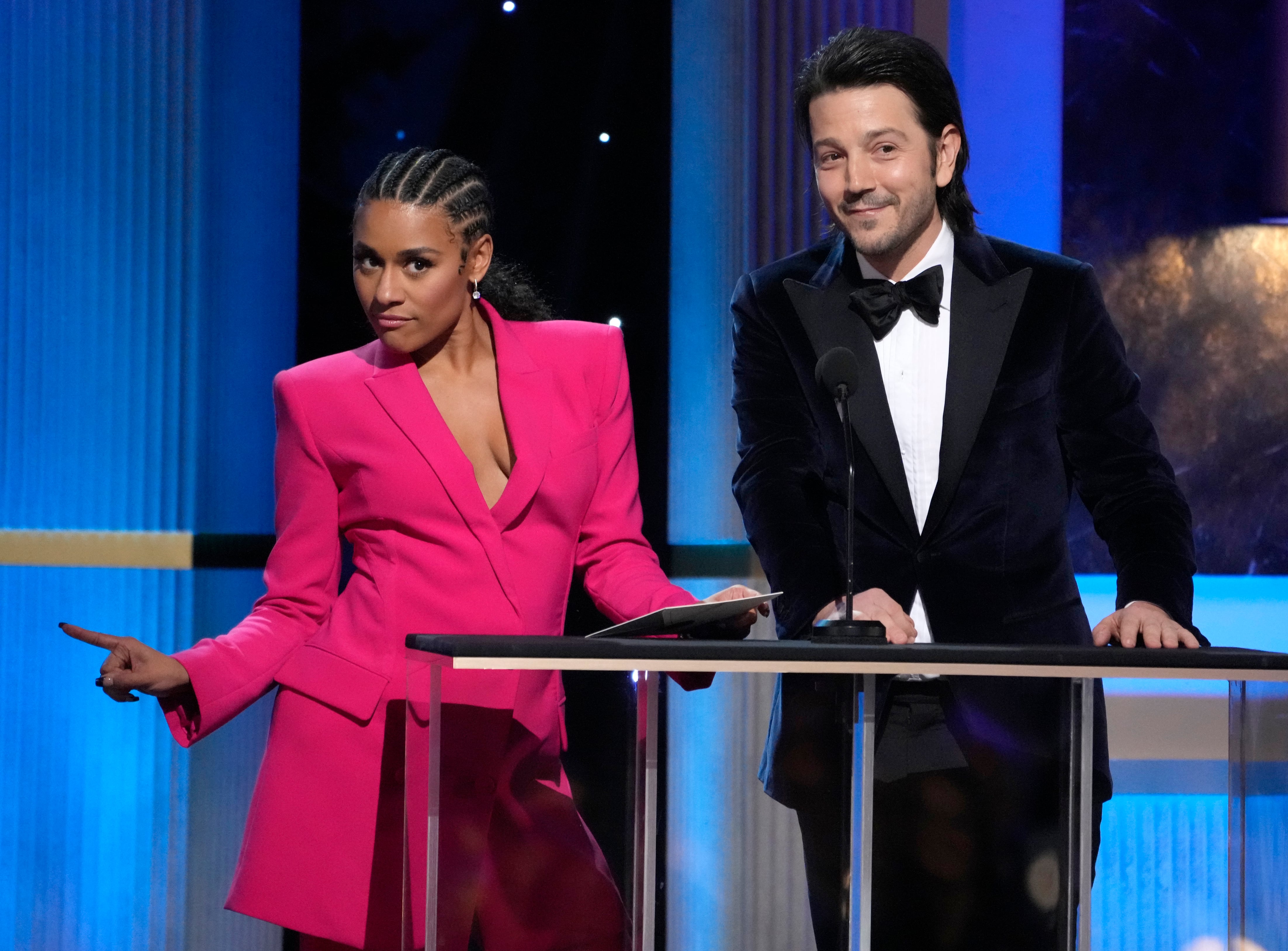 Mexicanos ponen orden en los SAG Awards 2023 y callan a todo Hollywood