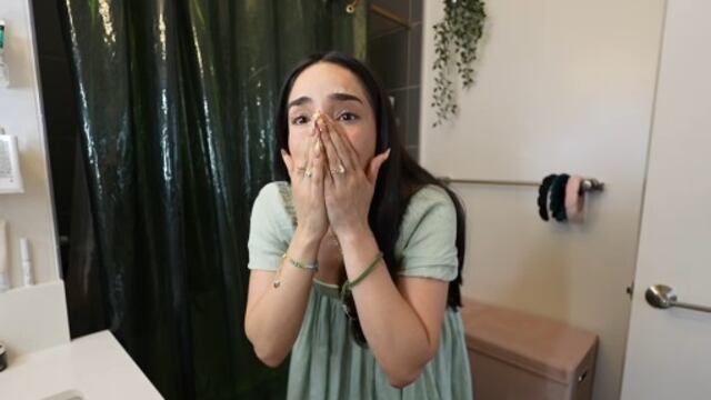 Heyitspriscila se entera que está embarazada de Heyitspelon.