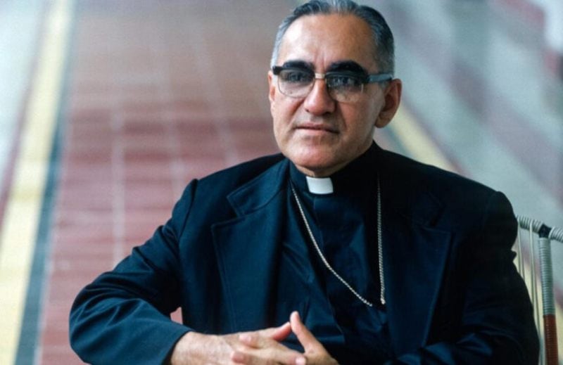 ¿Quién fue Óscar Arnulfo Romero? El primer arzobispo mártir de América Latina que celebra su beatificación el 23 de mayo