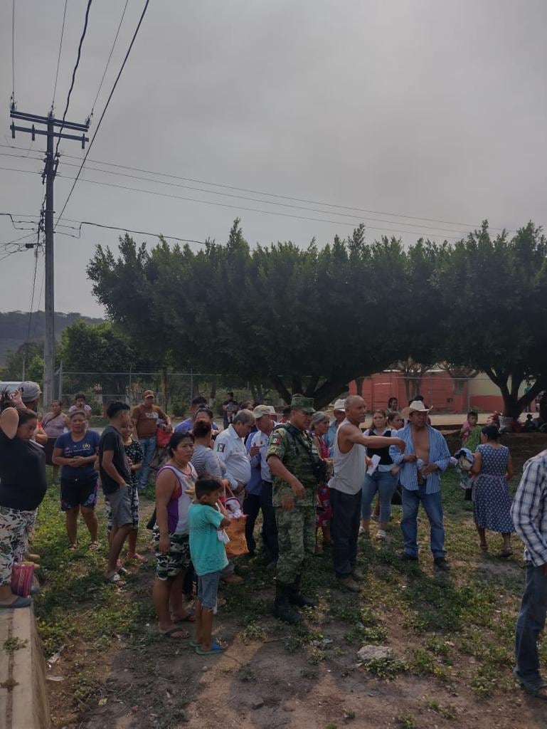 SEDENA Y GUARDIA NACIONAL APOYAN A COMUNIDADES DE FRONTERA COMALAPA, CHIAPAS