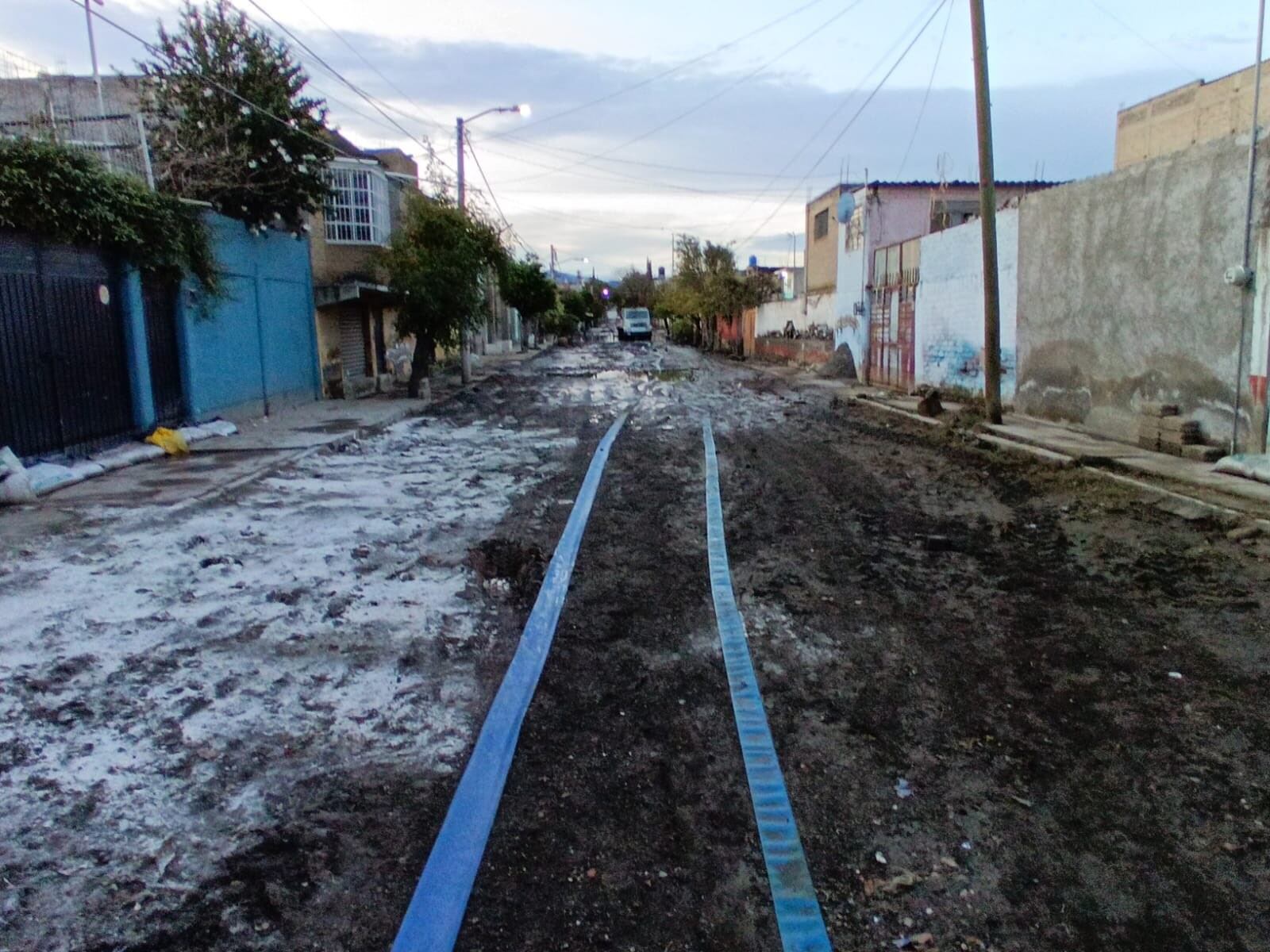 Chalco: Bajan niveles de agua y equipos técnicos trabajan en las últimas 7 calles anegadas