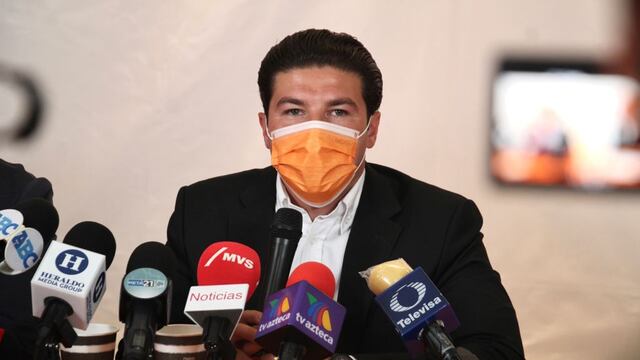 Samuel García pide a las autoridades que dejen fuera a su esposa