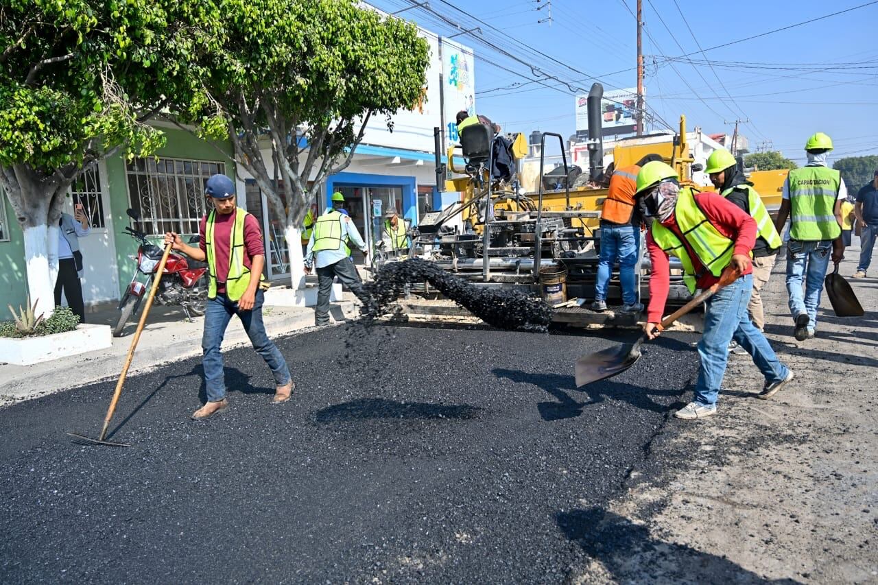 Ricardo Gallardo inicia modernización de avenida Vasco de Quiroga.