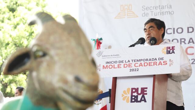 Inicia temporada de Mole de Caderas en Puebla; Miguel Barbosa pide comercializar y vender carne original