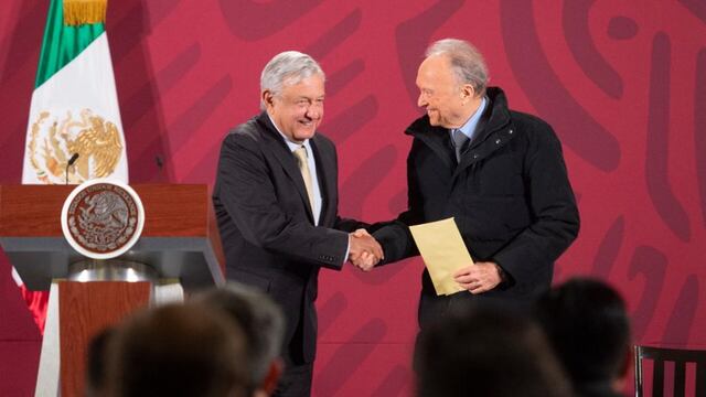 AMLO y Alejandro Gertz Manero, titular de la FGR