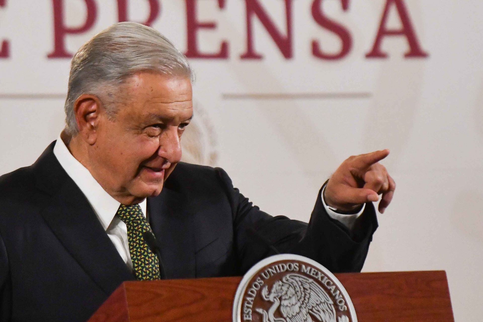 ¿Cuántas mañaneras de AMLO tuvieron quejas por violar la ley electoral?