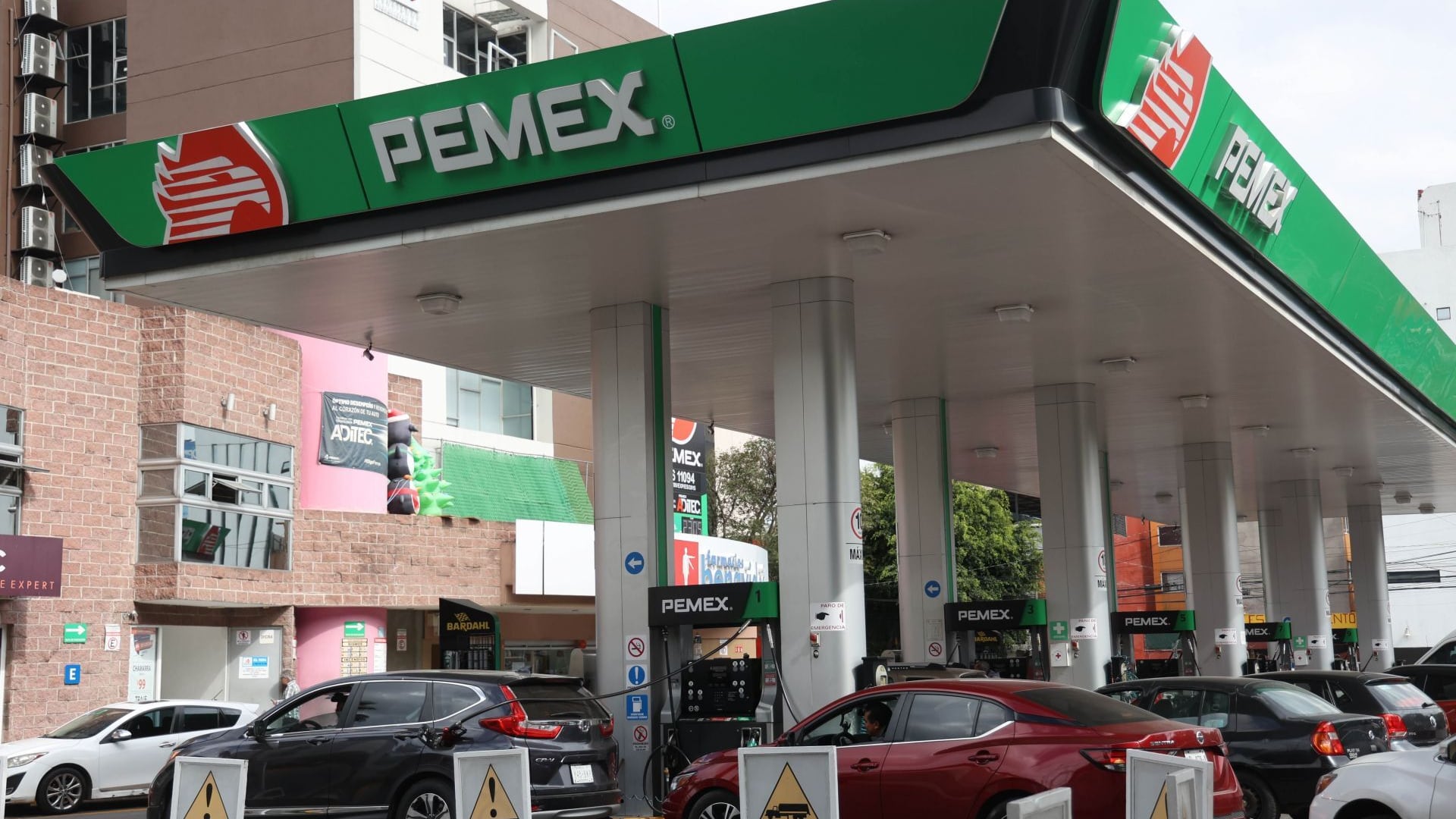 El cambio semanal de Hacienda que impacta a la gasolina y el diésel