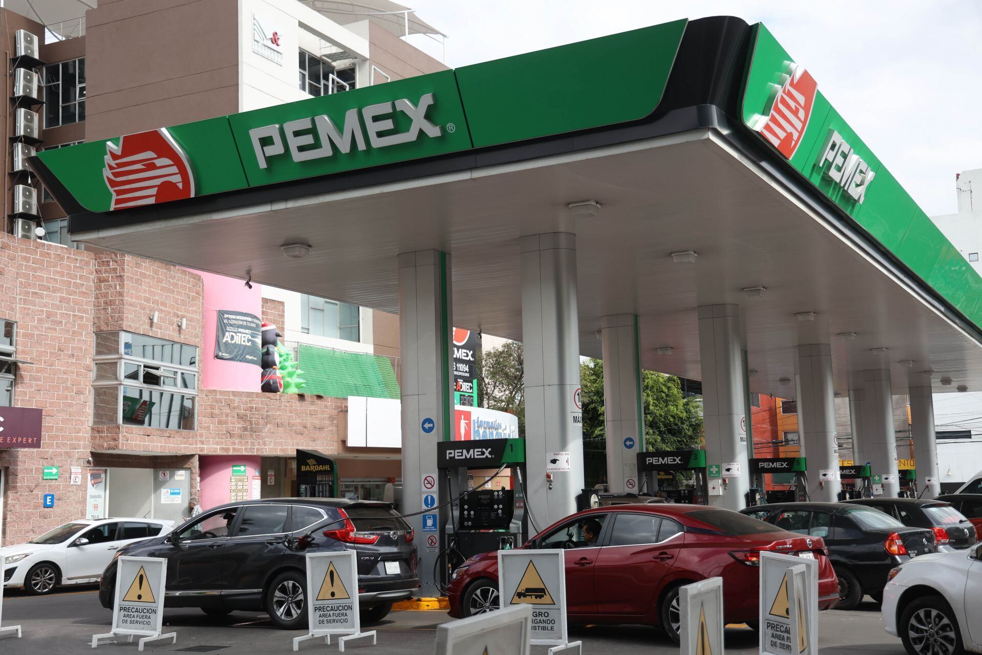 Gasolinera de Pemex.