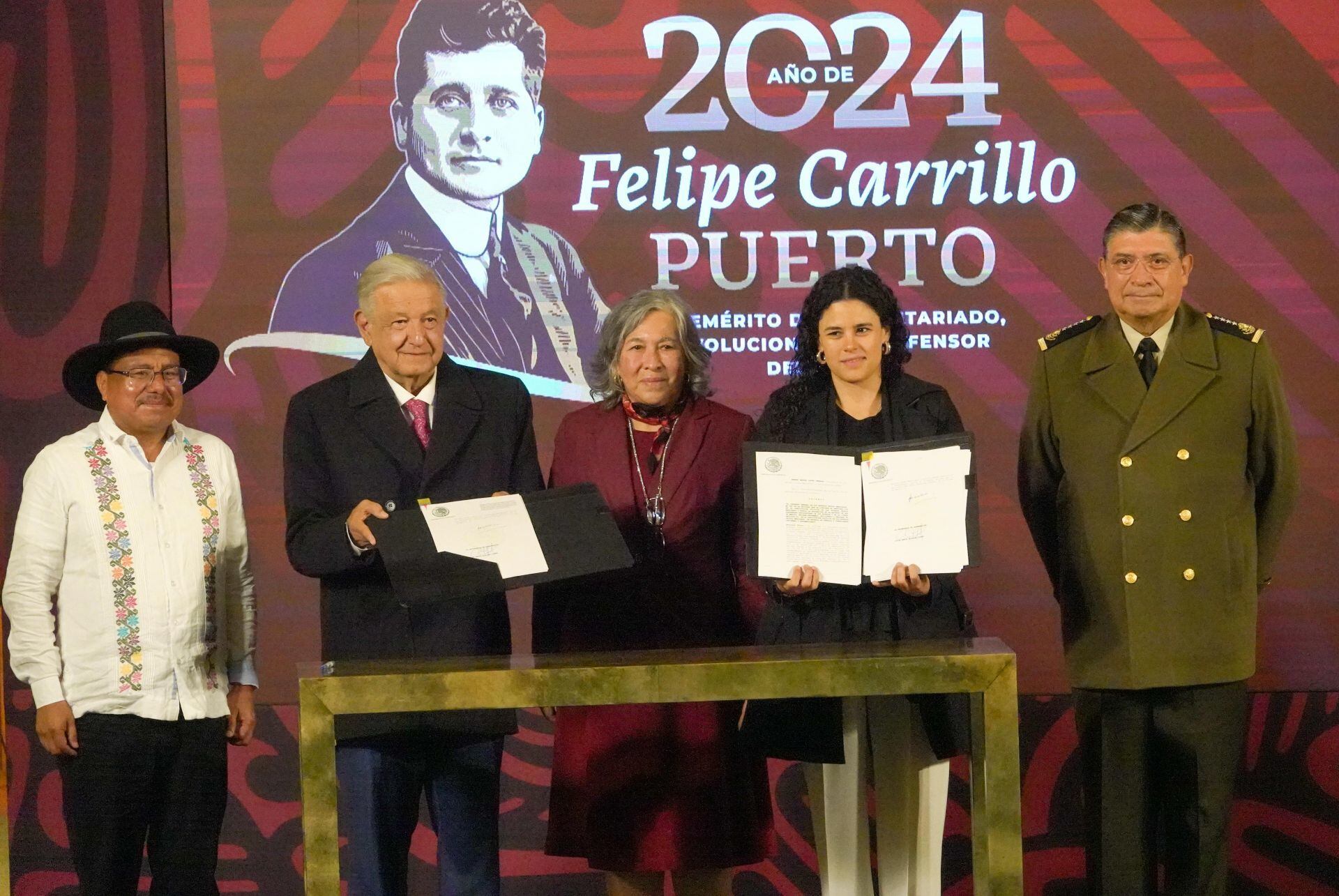 AMLO firma decreto de reforma de la Guardia Nacional y Pueblos Indígenas