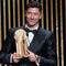 Robert Lewandowski llevó reloj de mil pesos a gala del Balón de Oro; ya le habían robado uno de 140 mil
