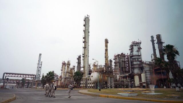 Refinería Héctor Lara.