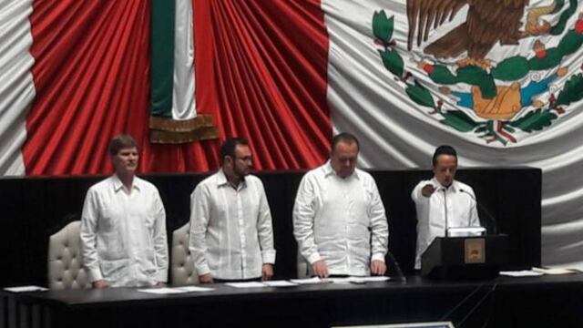 Carlos Joaquín en su toma de posesión como gobernador de Quintana Roo