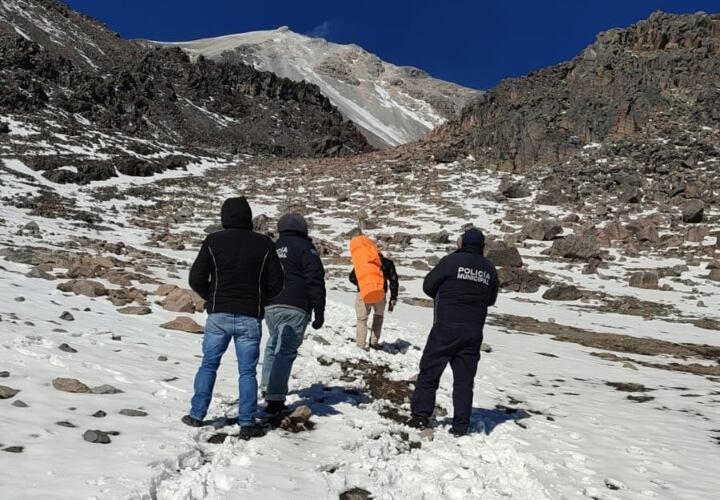¿Qué pasó en el Pico de Orizaba? Rescatan 10 de 12 alpinistas; una murió y dos más siguen desaparecidos, entre ellos el guía del grupo