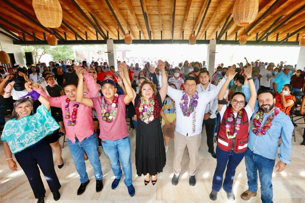 Salomón Jara recorre Oaxaca