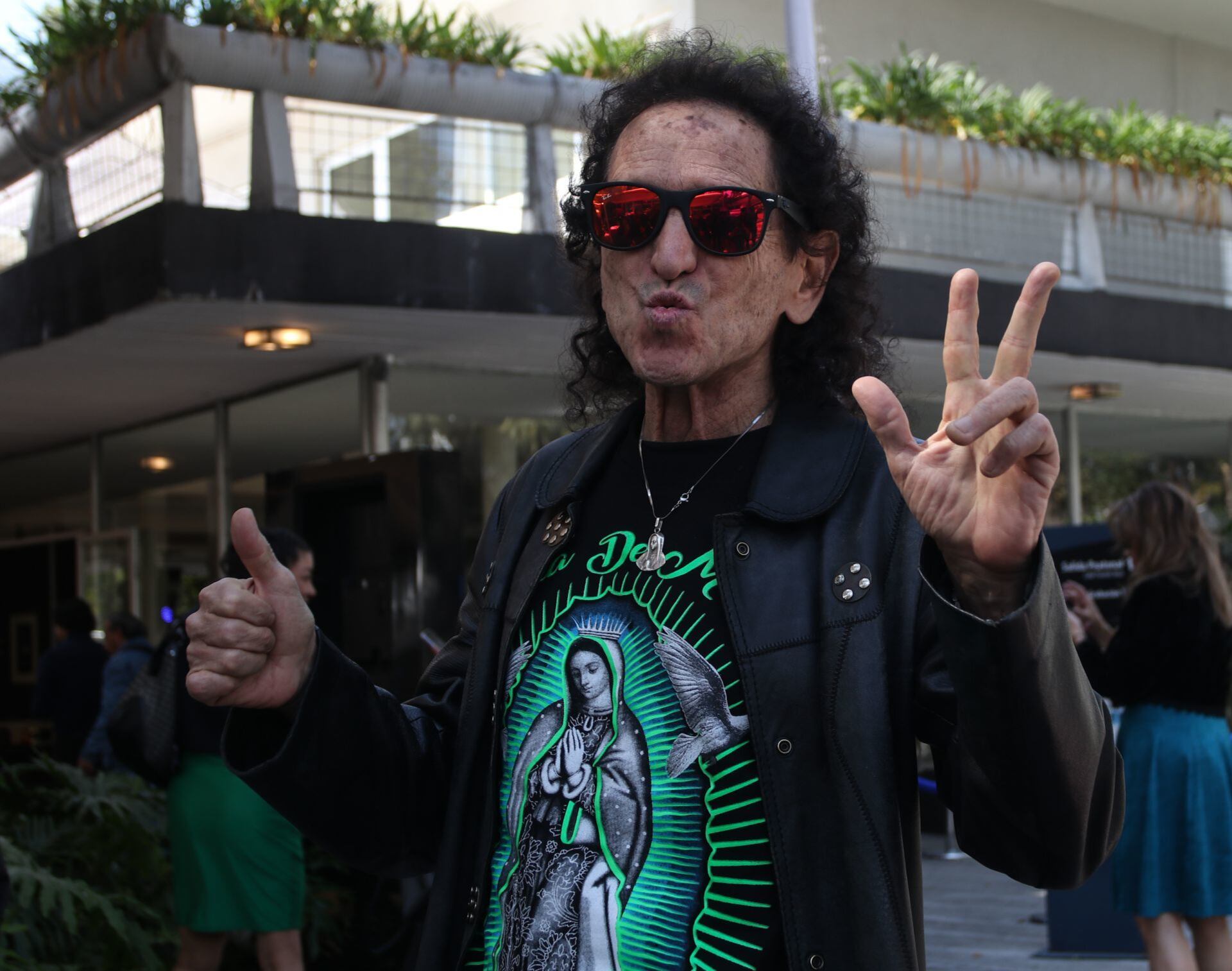 Alex Lora, cantante.