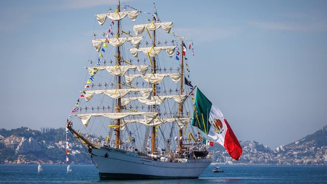 arribo del Buque Escuela Cuauhtémoc