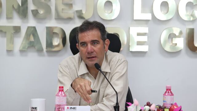 Lorenzo Córdova. Confianza en diputados.