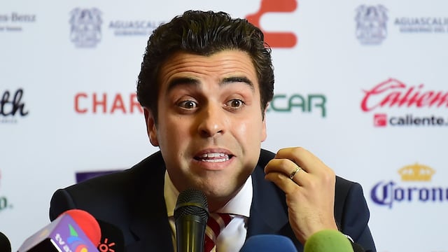 Michel Leaño en conferencia de prensa.