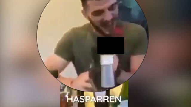 Arranca cabeza de gallo de un mordisco