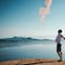 ¿A qué edad somos más felices? Te sorprenderá saber que no es en la juventud