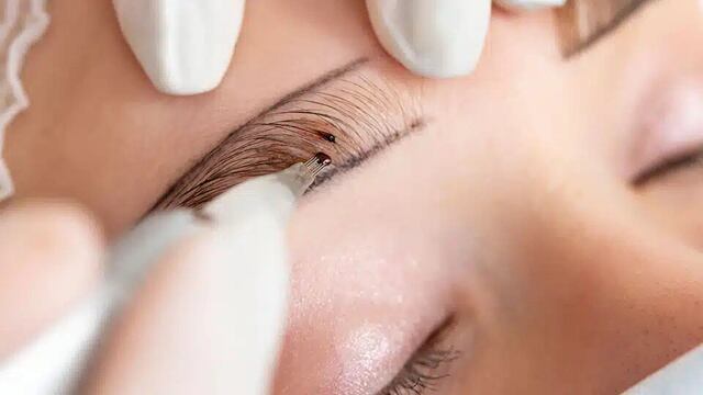 Guadalajara: Mujer murió en clínica estética durante procedimiento de cejas;-