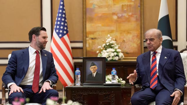 Conversaciones con Irán terminan sin acuerdo, según Vance