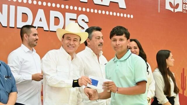 Alfonso Durazo beneficia con beca universal a más de 3 mil estudiantes de secundaria