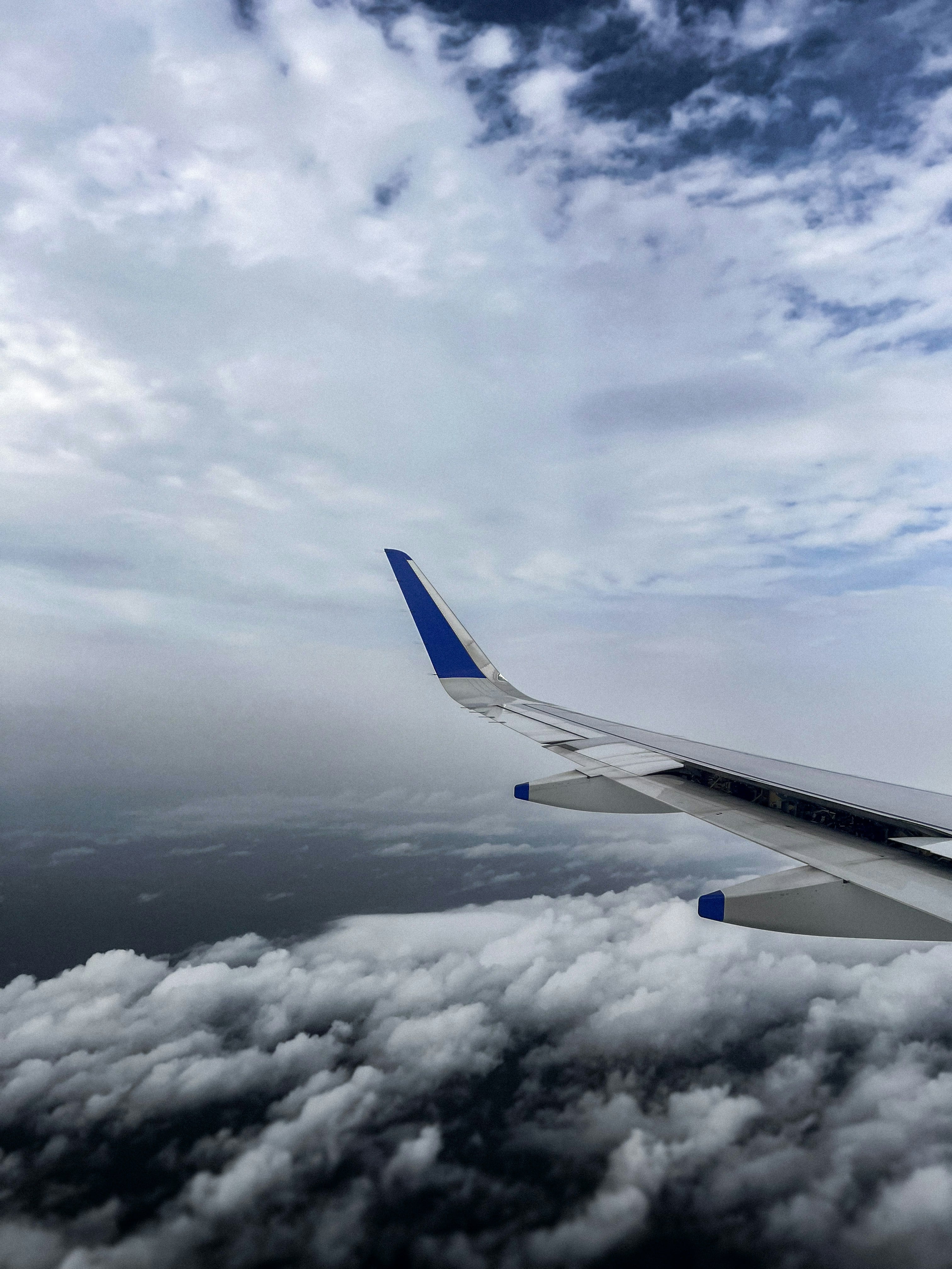 Registran en video turbulencias en un vuelo de CDMX a Madrid