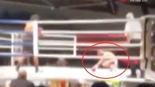 Musa Yamak se desplomó en el ring tras sufrir un ataque al corazón.