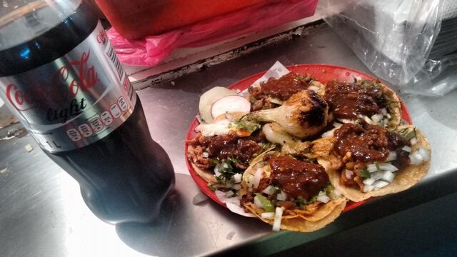 Tacos y coca light ¿de verdad no engordas?