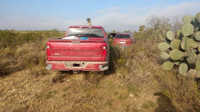 Camioneta con cuerpos