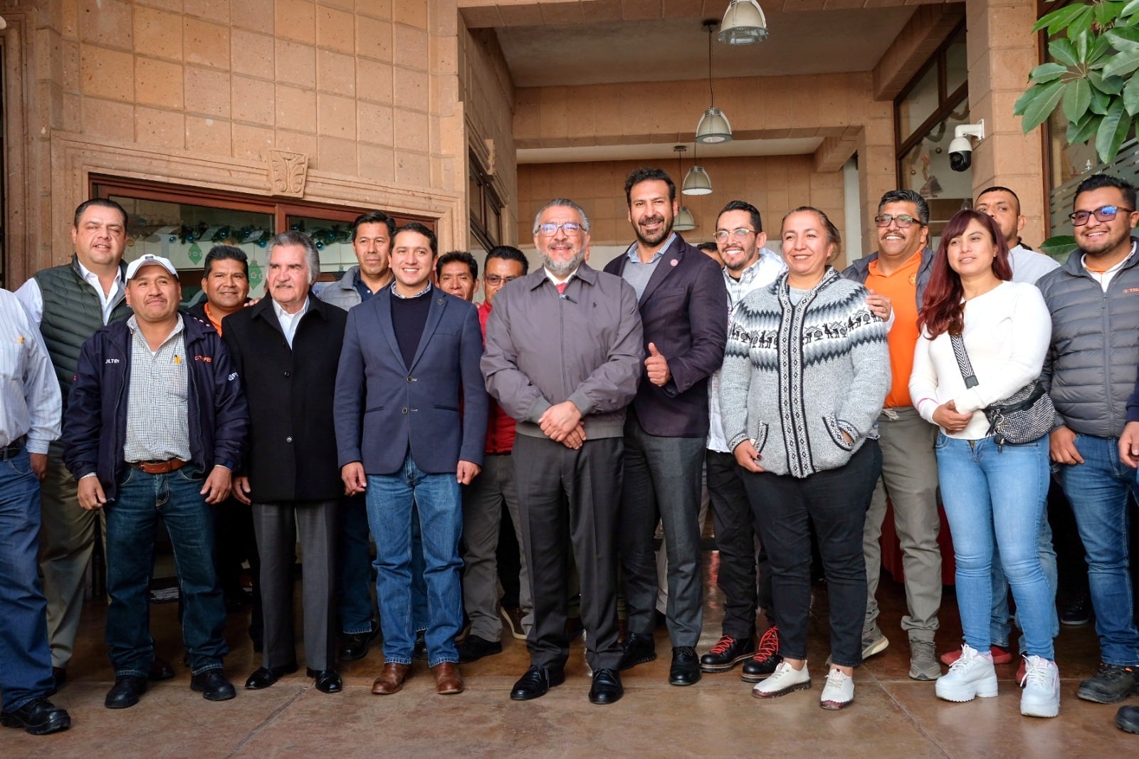 Horacio Duarte inaugura oficinas del Infonavit en Jilotepec