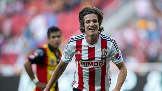 La Chivas ganaron 3-0 a Leones Negros con un gol de Vidrio y dos de Carlos Fierro.