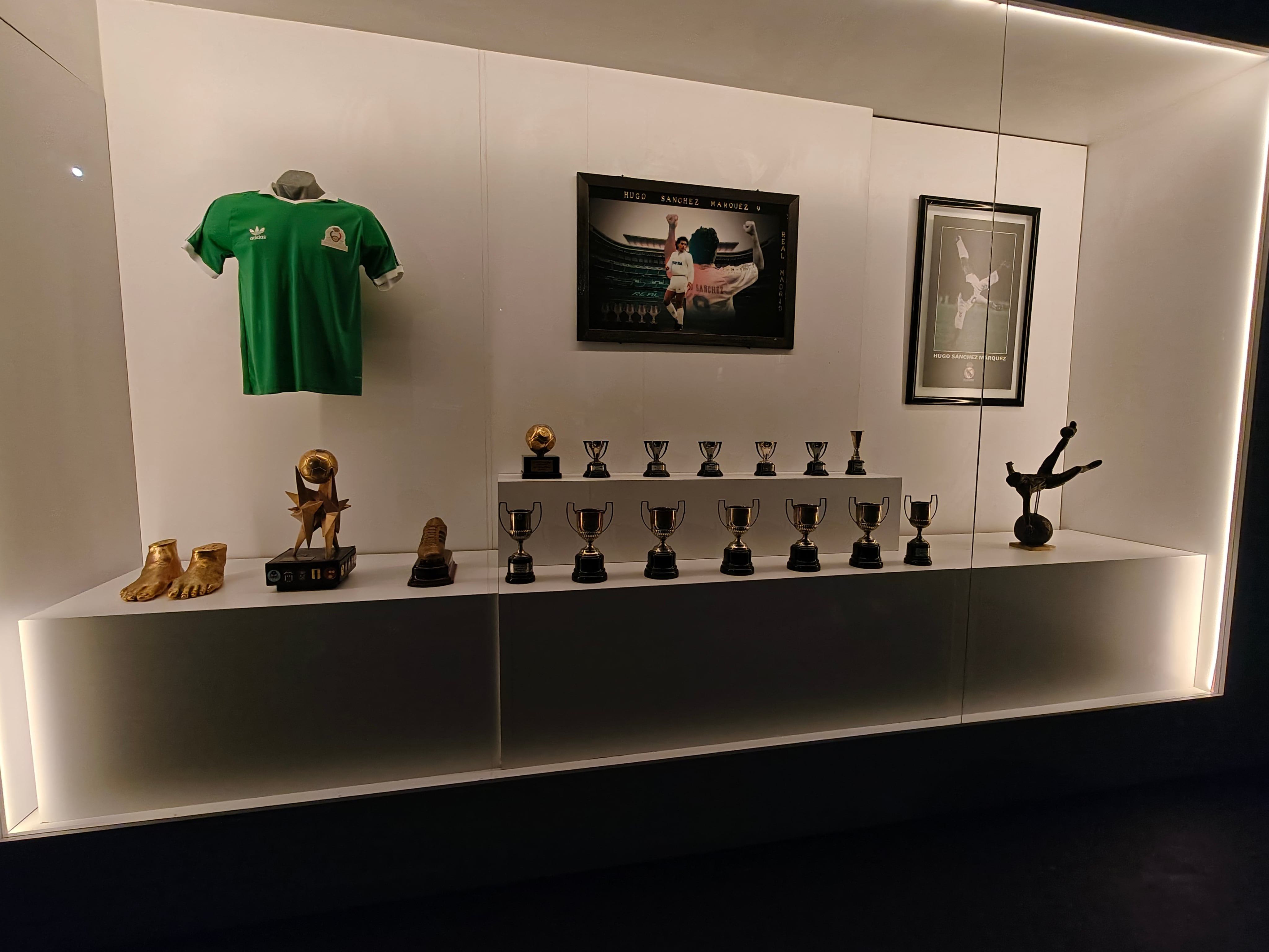 LEGENDS: The Ultimate Football Experience