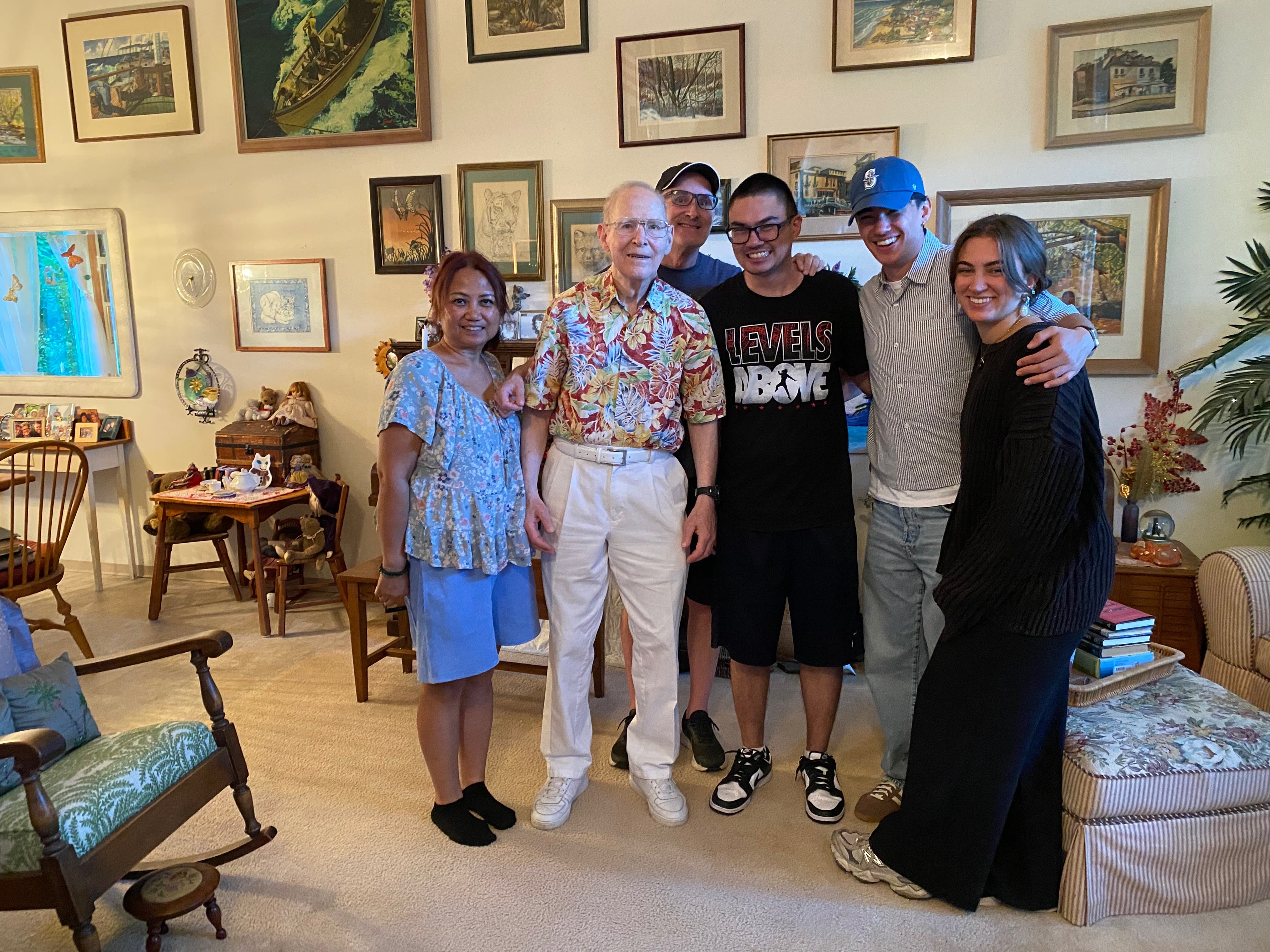 Roger Sweet con su familia