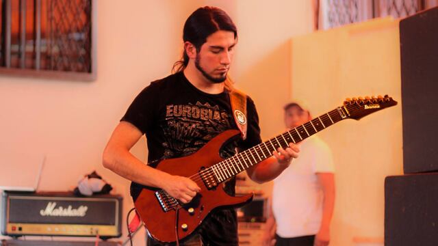 Dante Granados. Gran guitarrista.