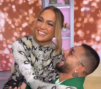 Maluma le pide matrimonio a Jennifer Lopez