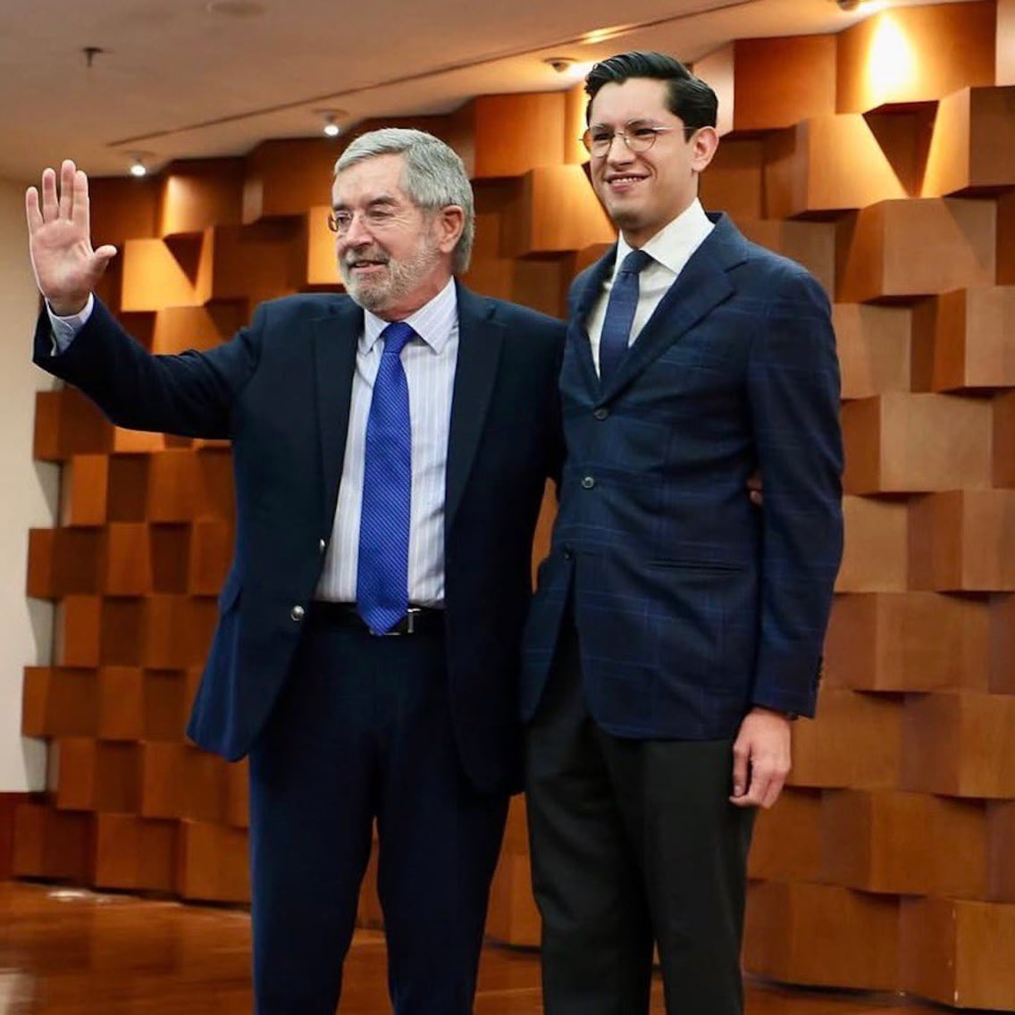 Rosa Icela Rodríguez reconoce a Roberto Velasco al frente de la Cancillería