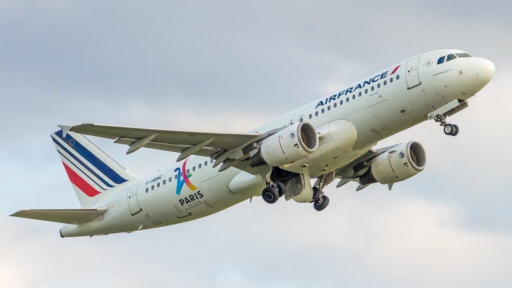 Avión de Air France, patrocinador de los Juegos Olímpicos Paris 2024