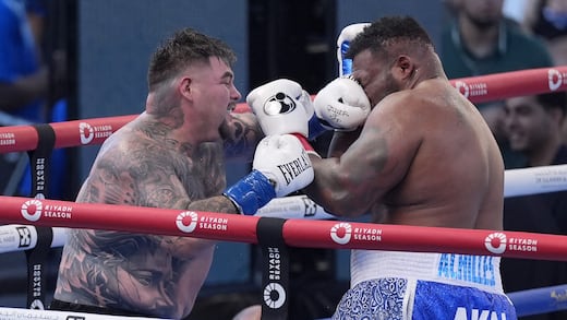 Andy Ruiz se rompe la muñeca en su pelea contra Jarrell Miller