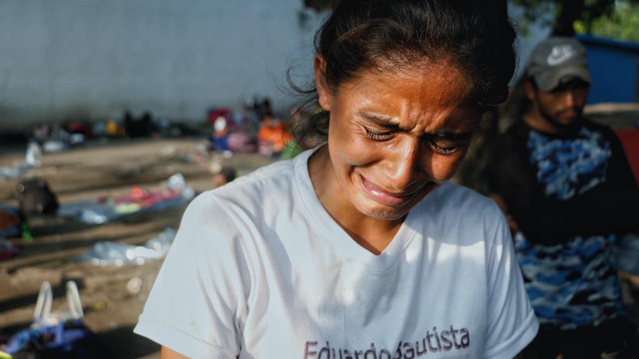 Migrantes en Veracruz: Gobierno de México separó a familias y dividió la caravana Éxodo de la Pobreza