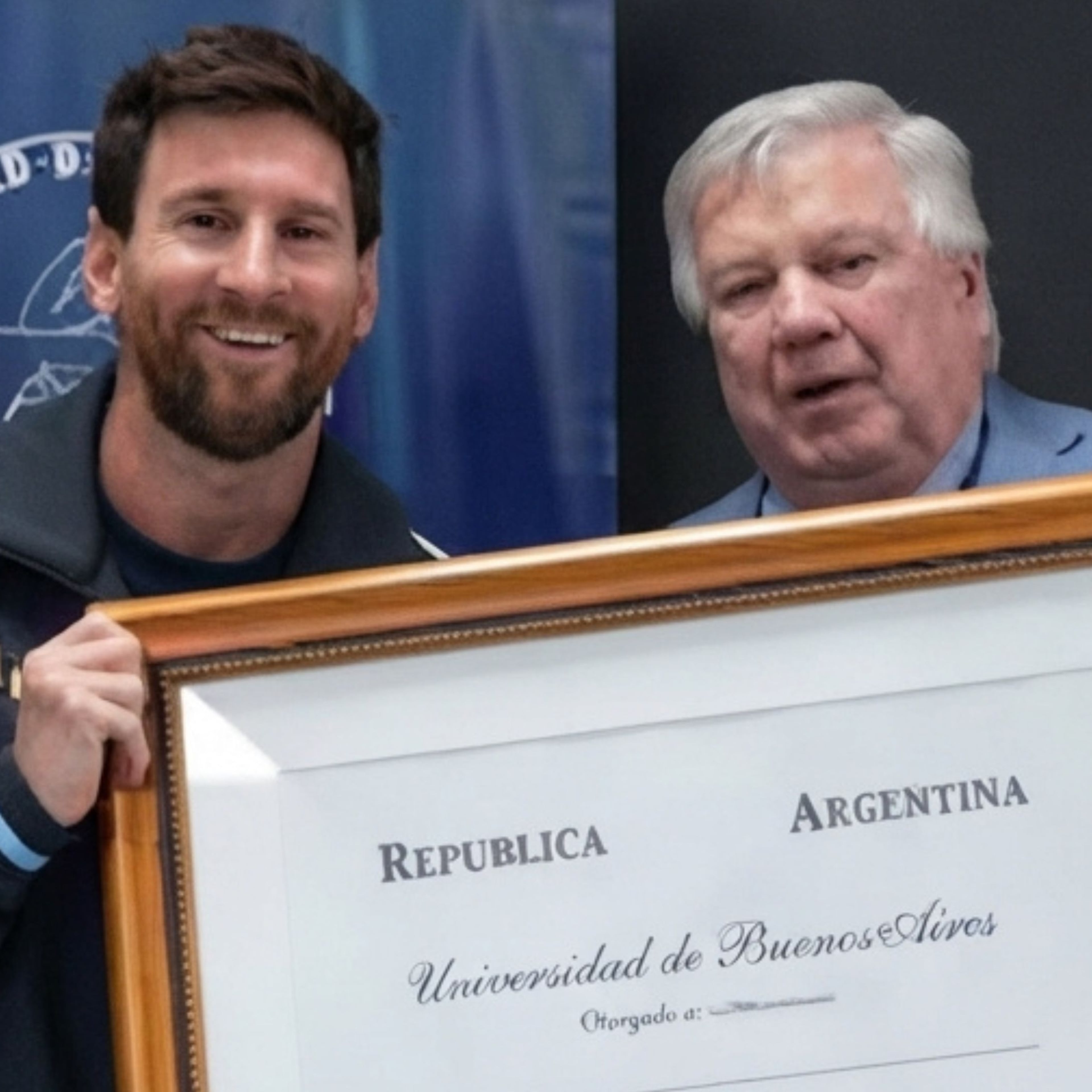 Lionel Messi recibe el Doctor Honoris Causa de la UBA antes de su despedida con Argentina